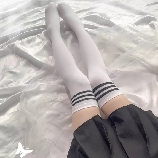Gestreifte Overknee-Socken für Damen – Baumwollmischung, Winterfest | 1–2 Paar | Xespera21